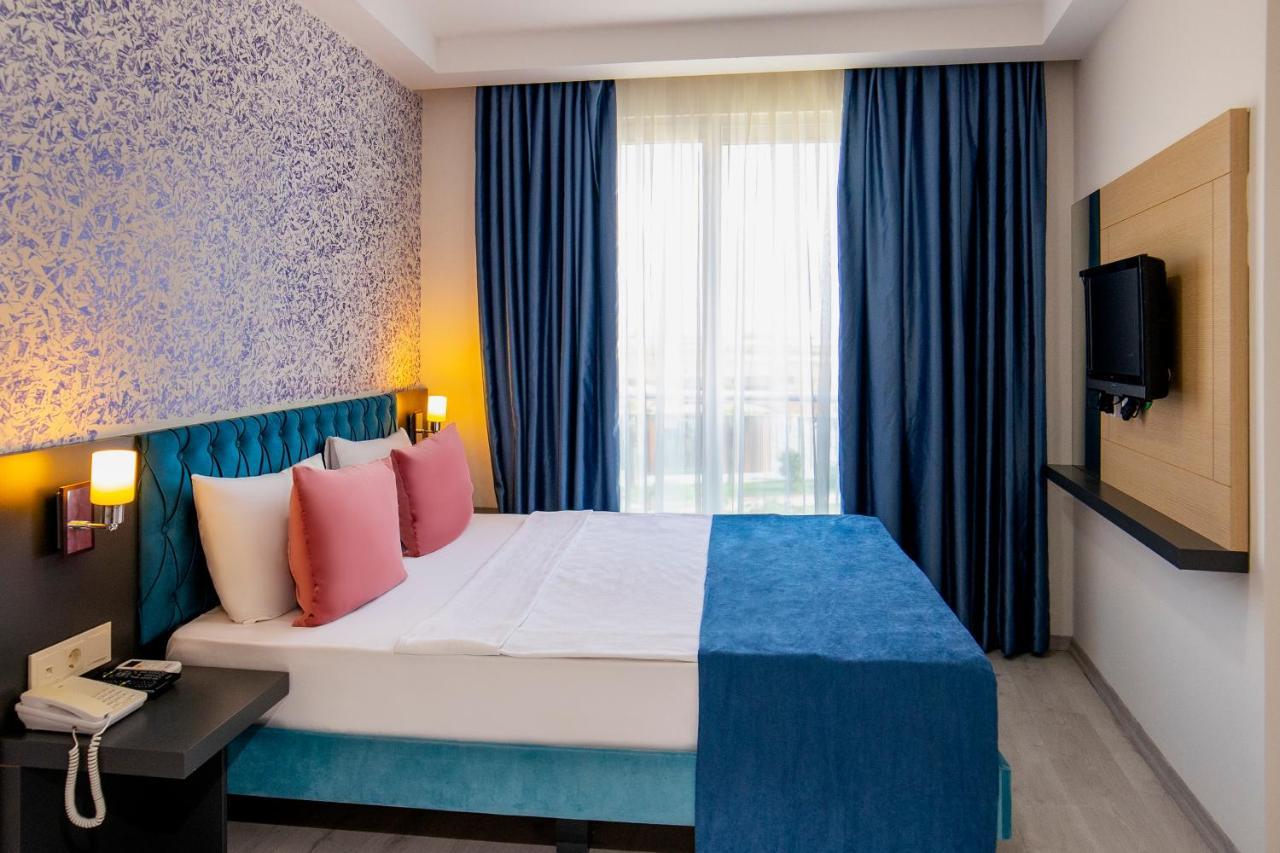 Royal Towers Lara Hotel Kemeragzi ภายนอก รูปภาพ