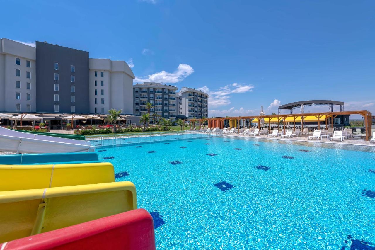 Royal Towers Lara Hotel Kemeragzi ภายนอก รูปภาพ